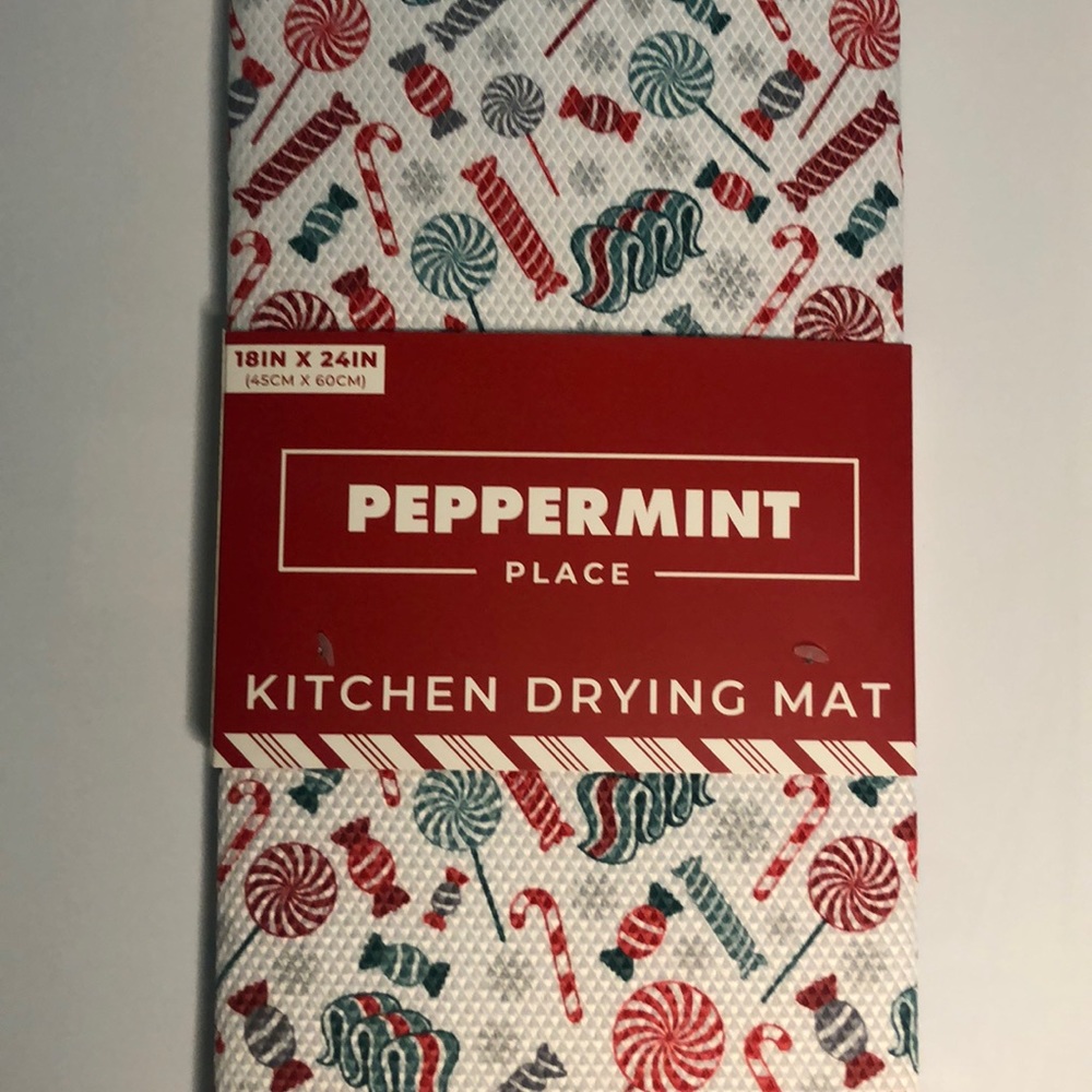Christmas holiday candy Canes nwt peppermint place kitchen drying mat 18 x 24